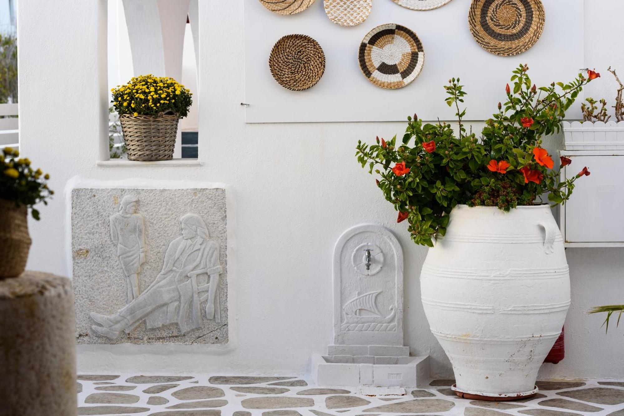 Archipelagos Studios Naousa  Luaran gambar