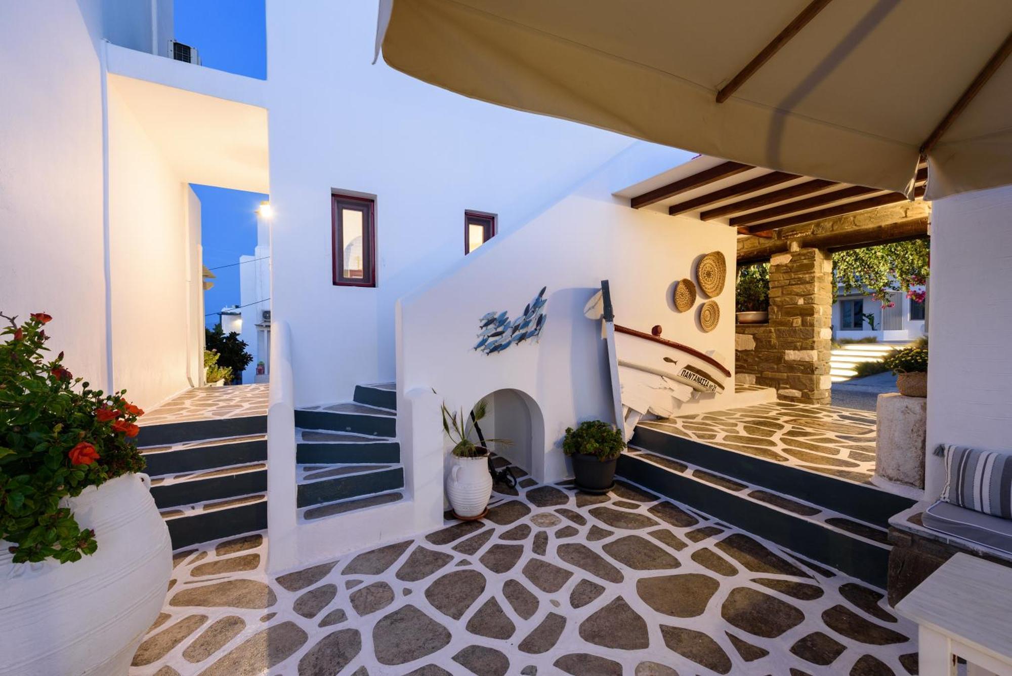 Archipelagos Studios Naousa  Luaran gambar