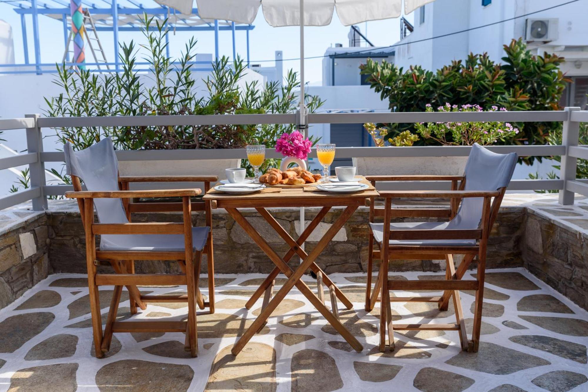 Archipelagos Studios Naousa  Luaran gambar